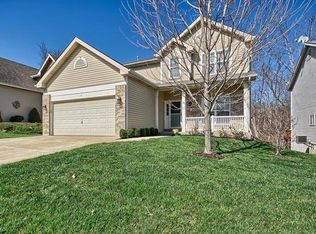 19 Upper Bluffs View Ct, Eureka, MO 63025