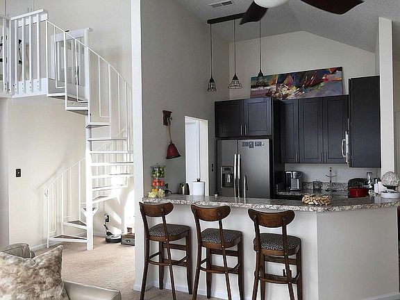 2nd image of 5181 Heathglen Cir