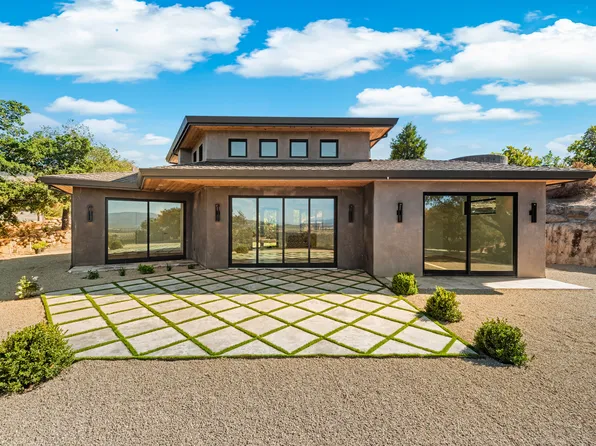 2293 Monticello Rd #B, Napa, CA 94558