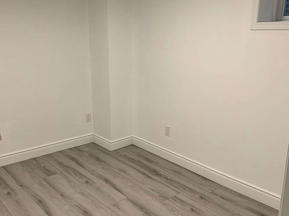 2nd image of 179 Cunningham Dr #Basement