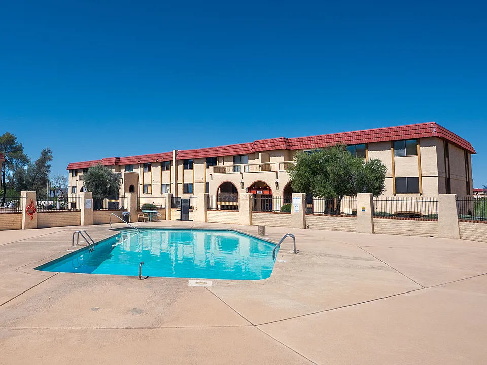 6331 N Barcelona Ct #917