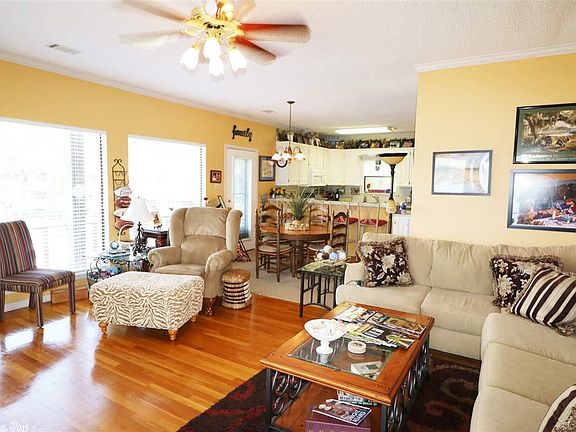 4th image of 400 Farr Shores Dr