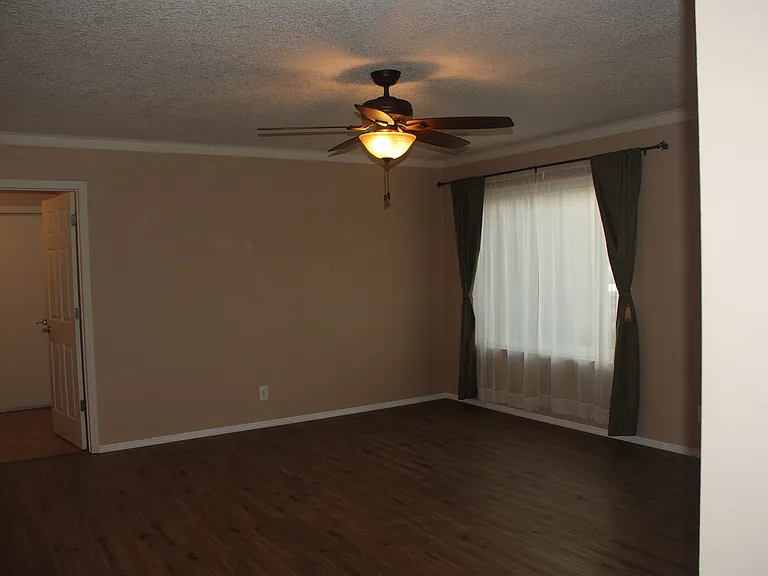 902 Ladron Ave — Photo 4
