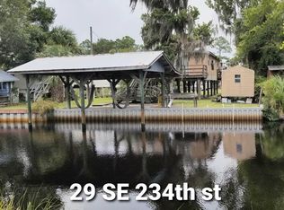 37 SE 234th St, Old Town, FL 32680