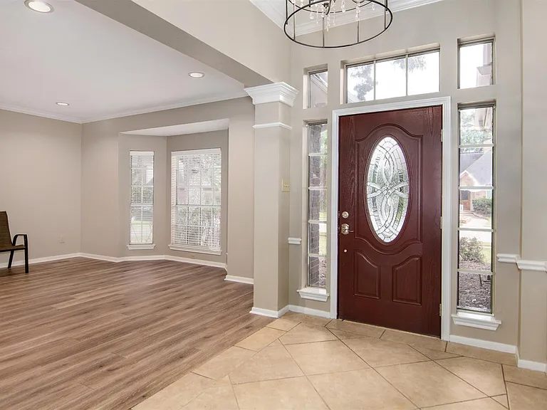 15118 Greenleaf Ln — Photo 4