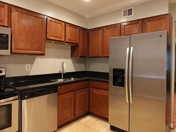 5th image of 5902 Langton Dr