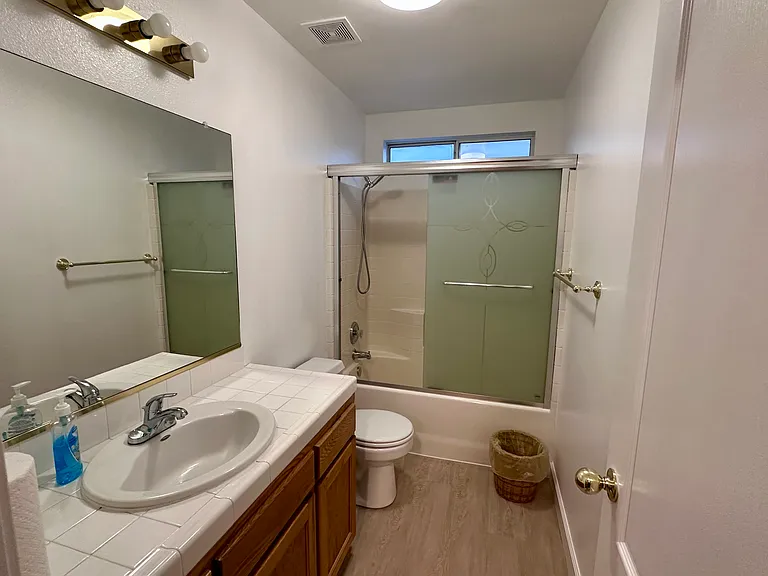 10337 N Baird Ave — Photo 5