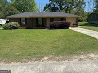 301 Robbins St, Sylvania, GA 30467