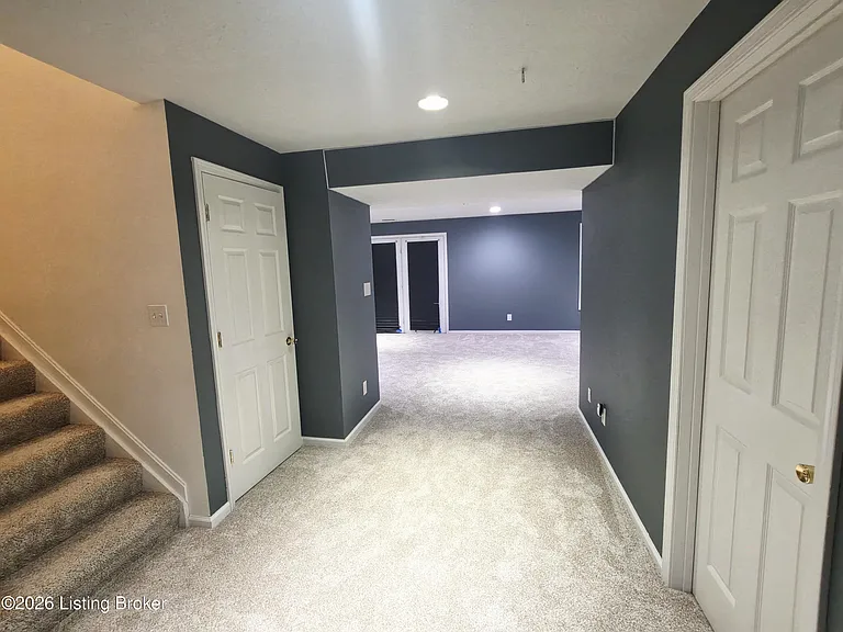 11036 Symington Cir — Photo 33