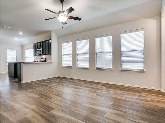 2nd image of 4026 Bighorn Dr