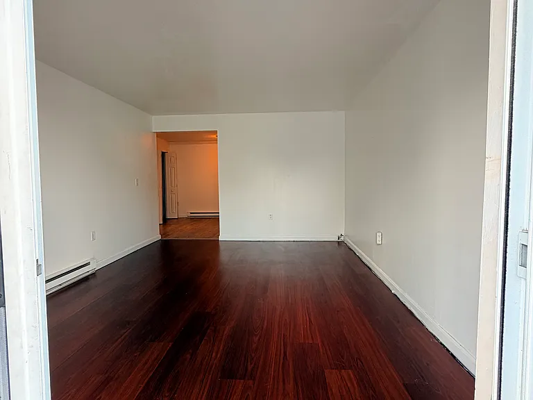 56 Edgeworth St #12 — Photo 5