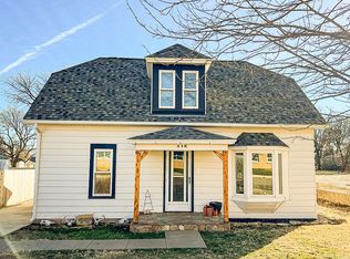 415 Waverly St, Little River, KS 67457