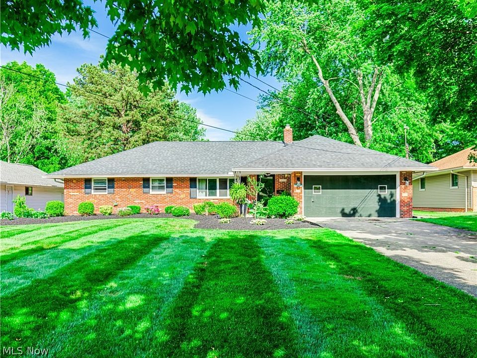 1st image of 497 Jeannette Dr