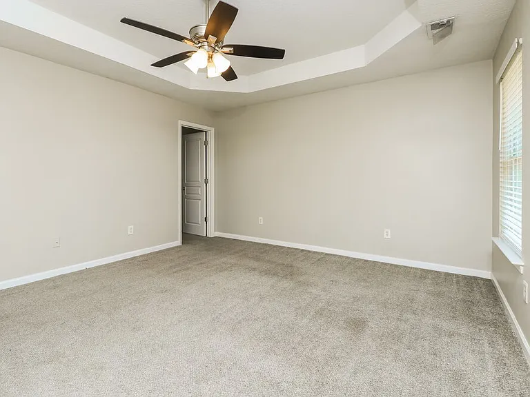 340 Darbys Run Ct — Photo 13