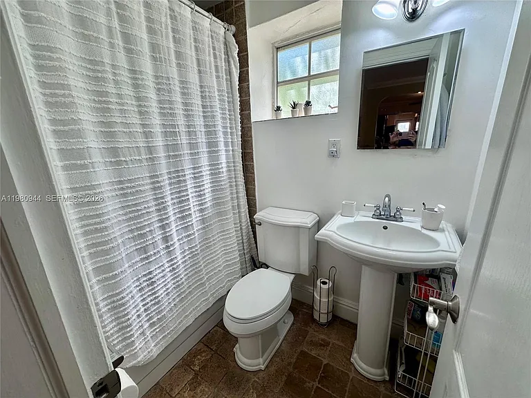 6580 Santona St #A17 — Photo 9