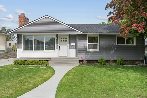 6005 N Ridgeview Pl Photo 1