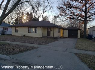 1442 S Crosby Ave, Janesville, WI 53546