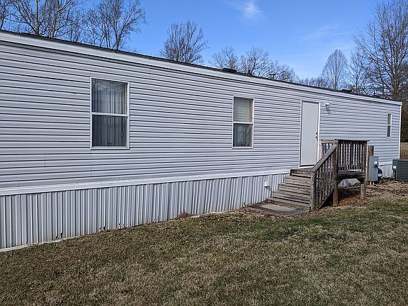 5th image of 160 Martin Dr