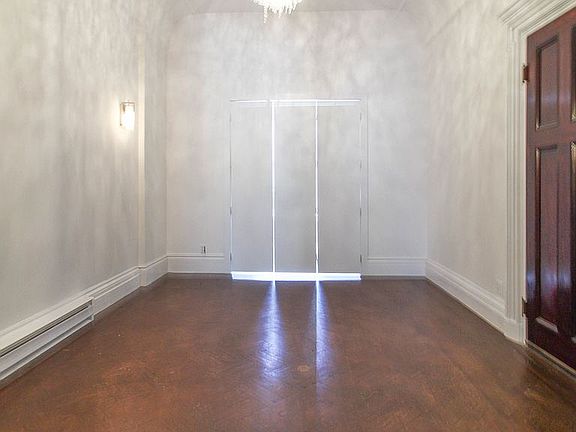 5th image of 113 E 29th St #1A