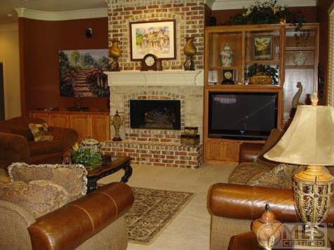5th image of 2921 Oak Point Dr