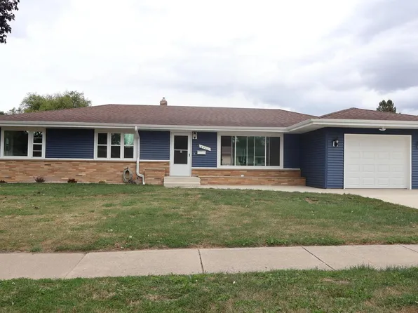 2711 Hyacinth AVENUE, Janesville, WI 53545