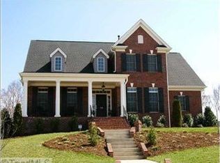 795 Heron Ridge Rd, Winston Salem, NC 27106