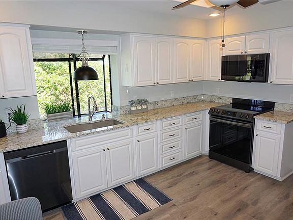 3rd image of 1727 Lake Cypress Dr