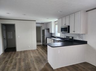 13854 Bronte Dr N #63, Utica, MI 48315