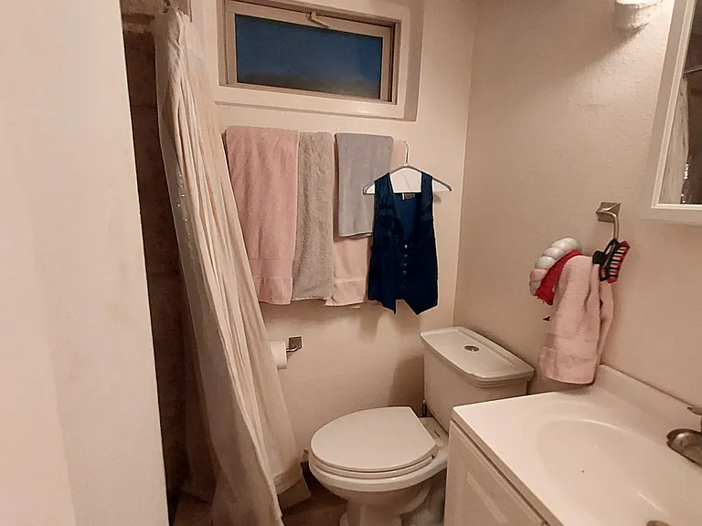4830 E 19th Ave — Photo 28