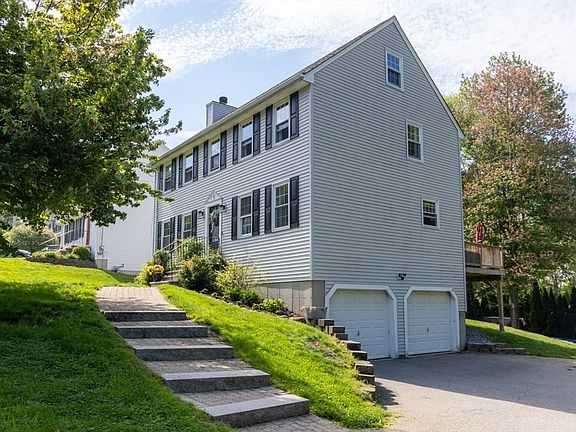 4th image of 40 Idora Ave