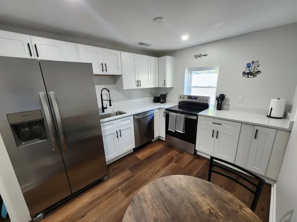 7929 Pythian Ave, Norfolk, VA 23518