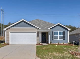 1021 Foxberry Ln, Maiden, NC 28650