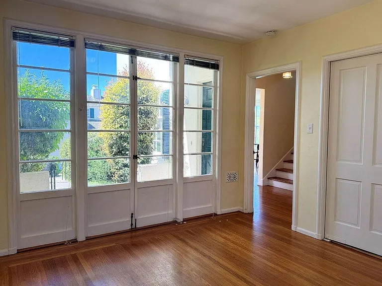 1739 Spruce St — Photo 27