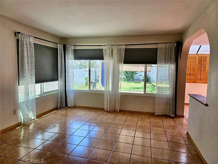 10696 Opal Ave — Photo 6