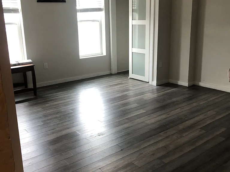 1800 E 5th St #6 — Photo 7