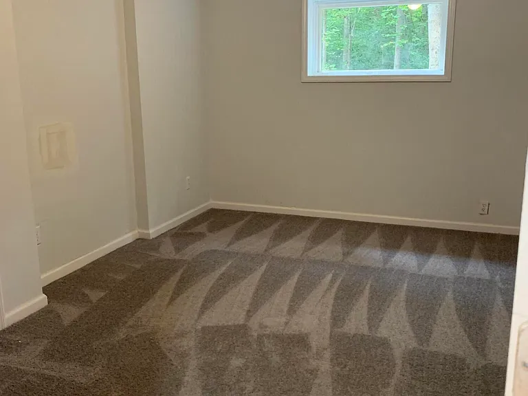 1004 N Windrace Trl — Photo 10