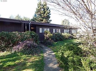 3688 Chester St, North Bend, OR 97459