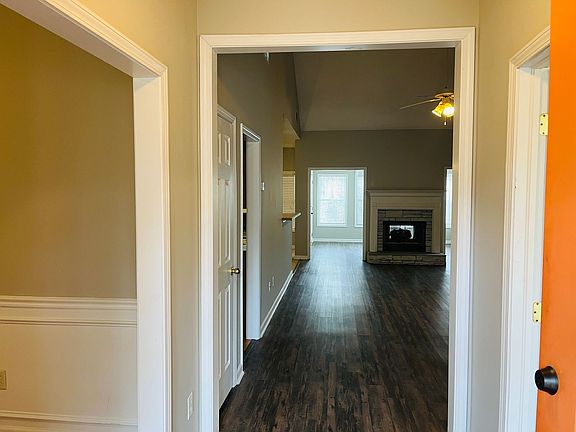 4th image of 50 Rock Mill Ct