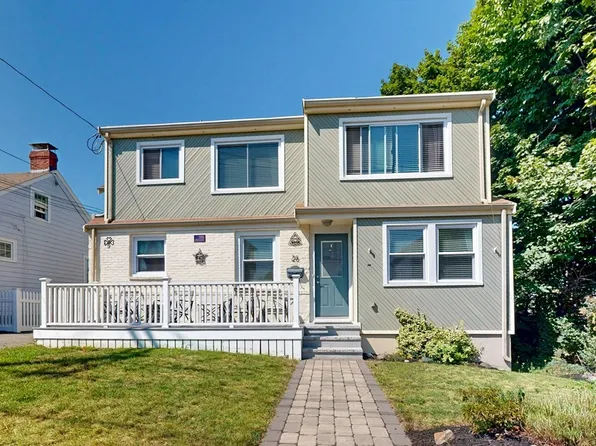 26 George St, Winthrop, MA 02152