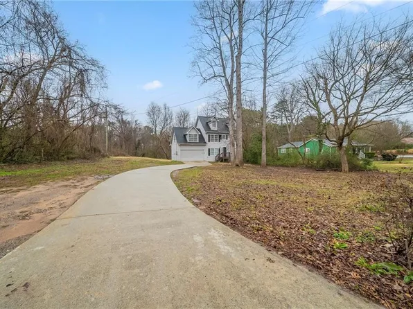 6112 Shadow Rock Ln, Lithonia, GA 30058