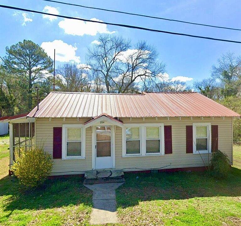 1st image of 204 E 16th St E