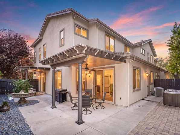 7102 Orchard Cir, Penryn, CA 95663