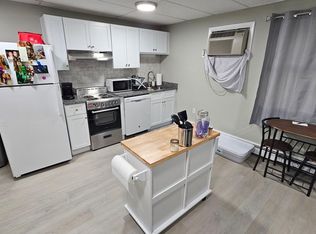 36 Crescent St #24, Wakefield, MA 01880