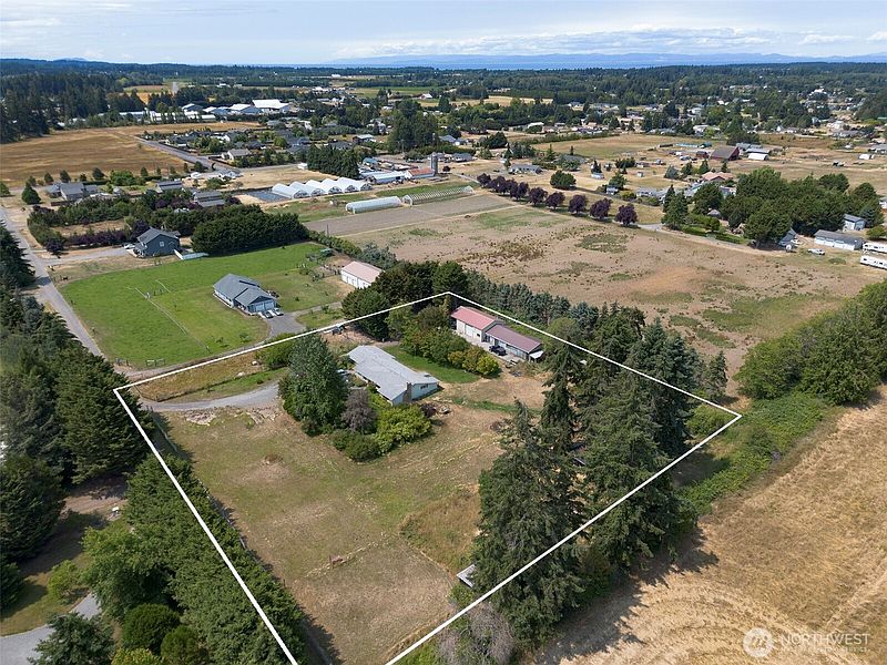 4th image of 193 Fergy Lane