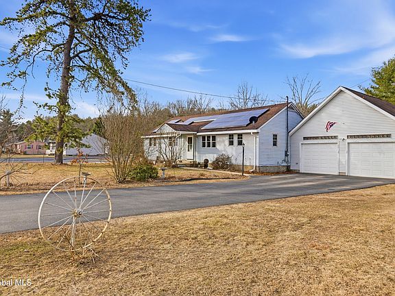 2nd image of 191 Redmond Road
