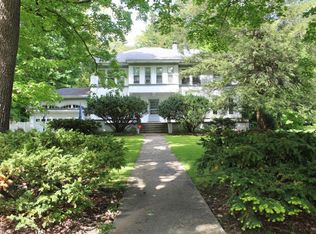 1819 Michigan Ave, La porte, IN 46350