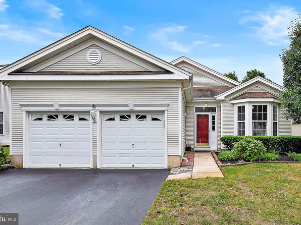 173 Southampton Dr, Galloway, NJ 08205