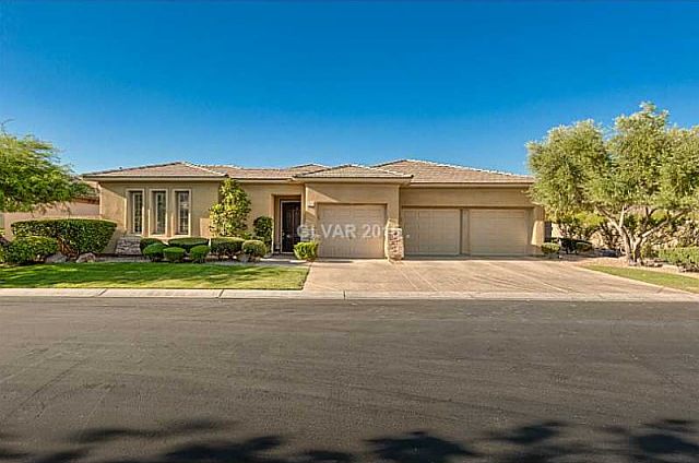 1st image of 20 Desert Highlands Dr