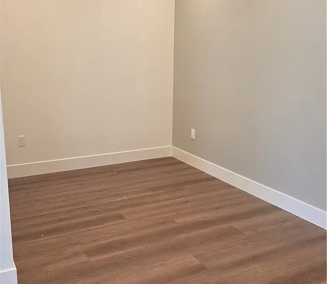 22730 Mariano St — Photo 15
