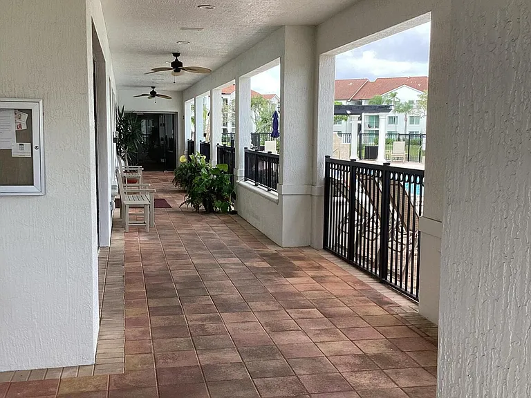 116 Villa Cir #116 — Photo 35